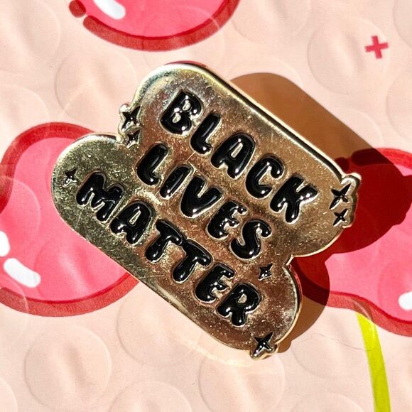 Black Lives Matter Sparkles Gold enamel pin - Picture 5 of 6